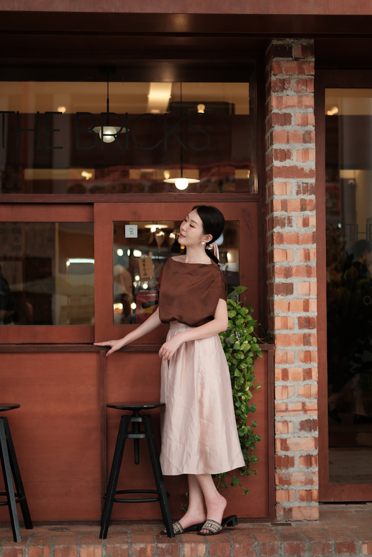 Lilou Satin Midi Skirt