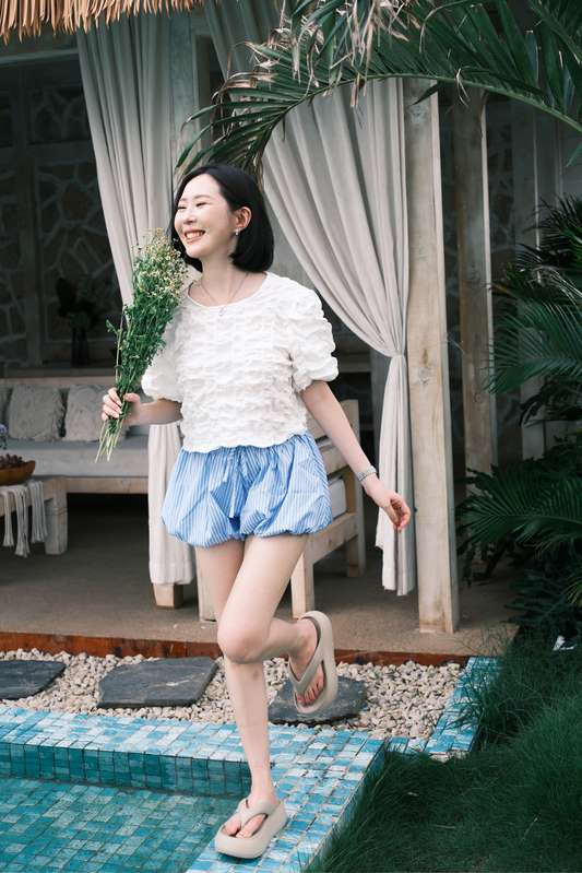 Zélie Striped Balloon Shorts in Blue