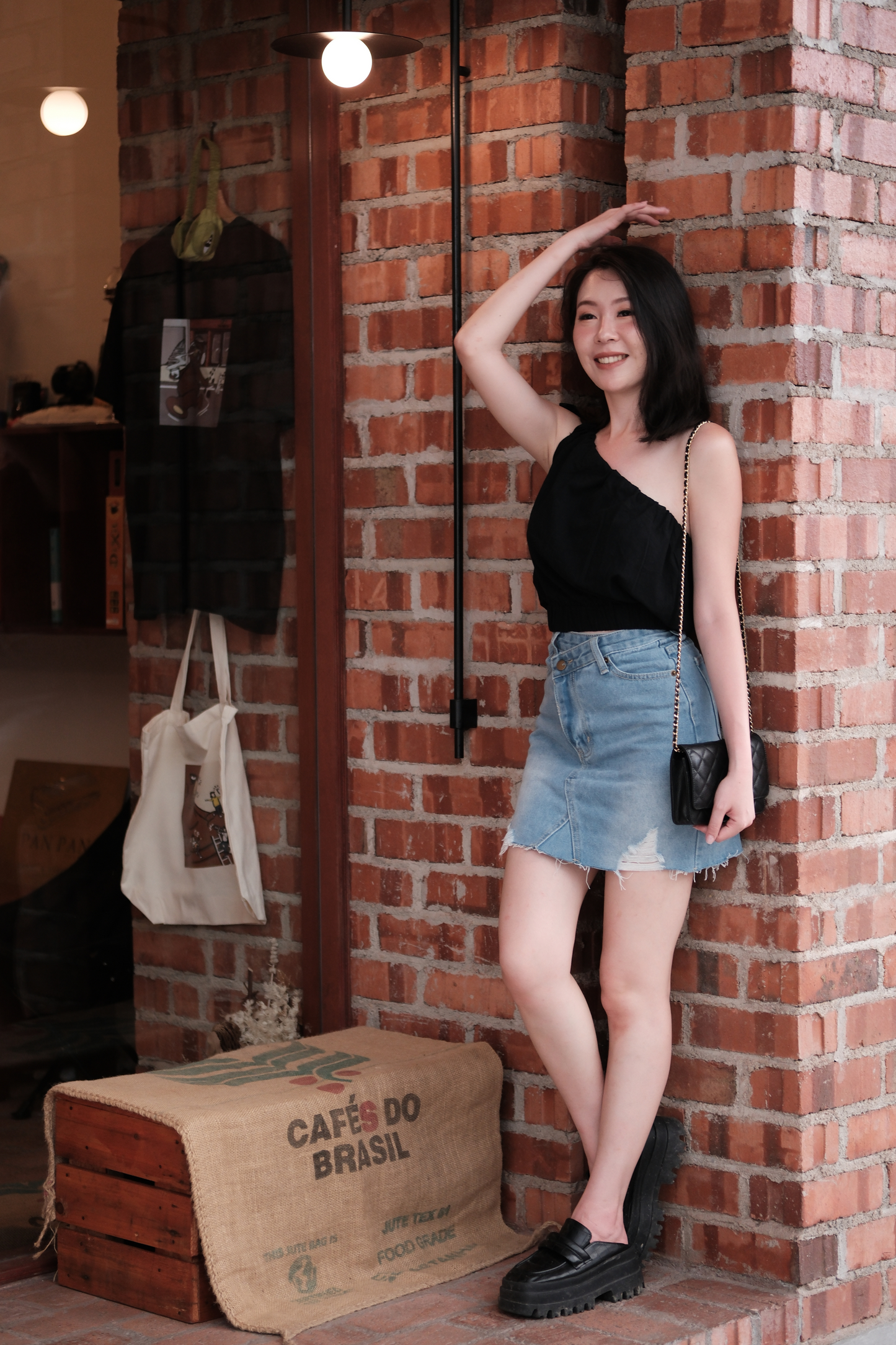 Aria Denim Raw Hem Mini Skirt