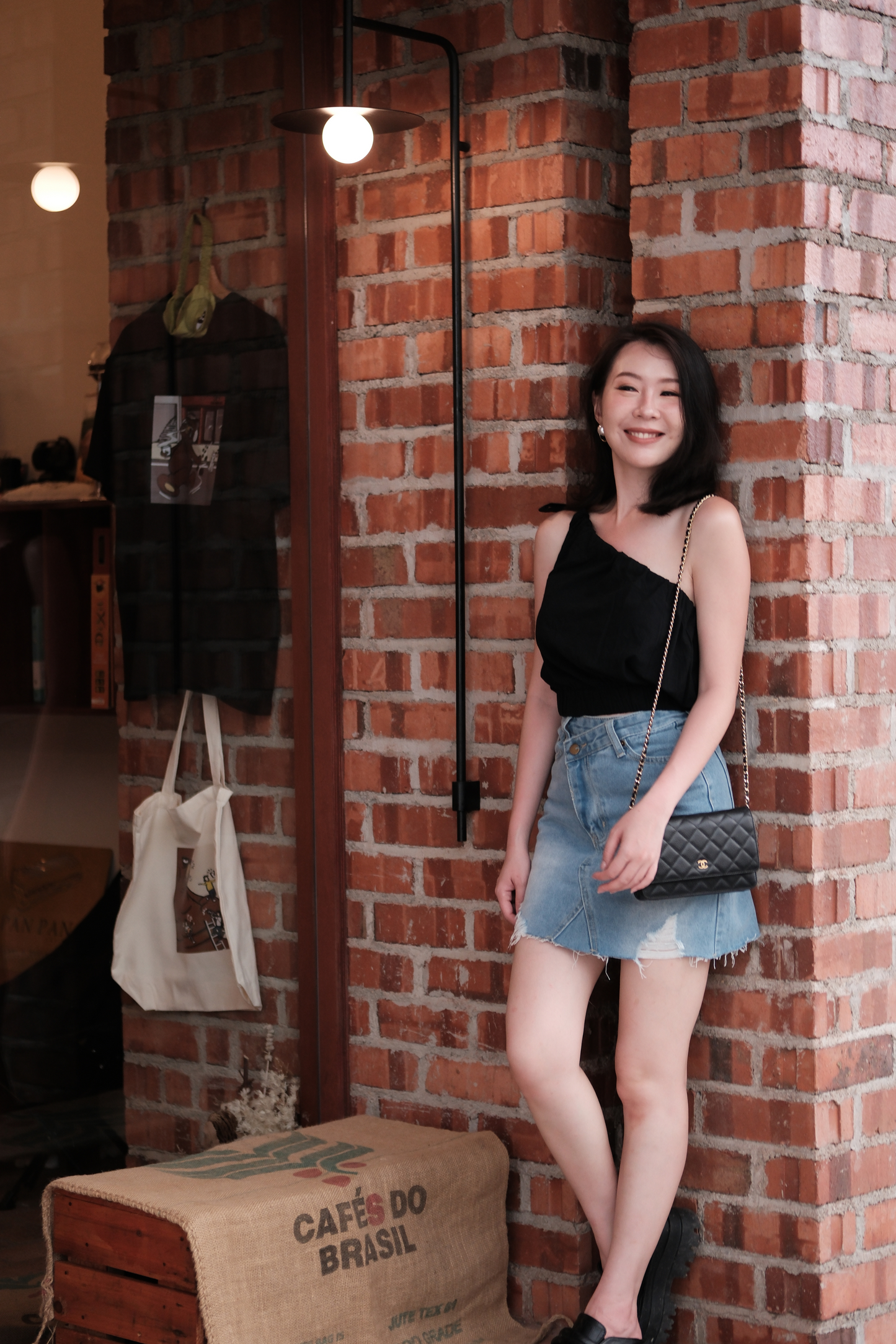 Aria Denim Raw Hem Mini Skirt