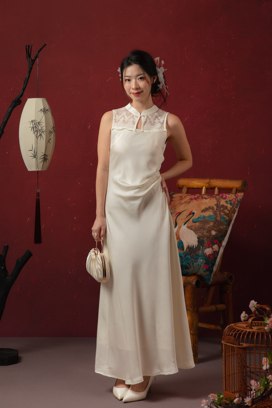Amélie Perle Cheongsam Dress in Pearl White