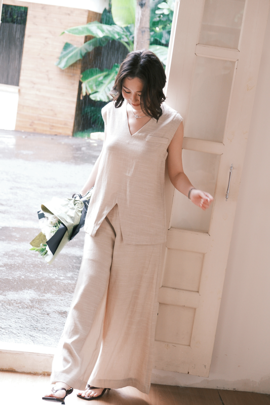 Lunelle Linen Layered Set in Light Khaki