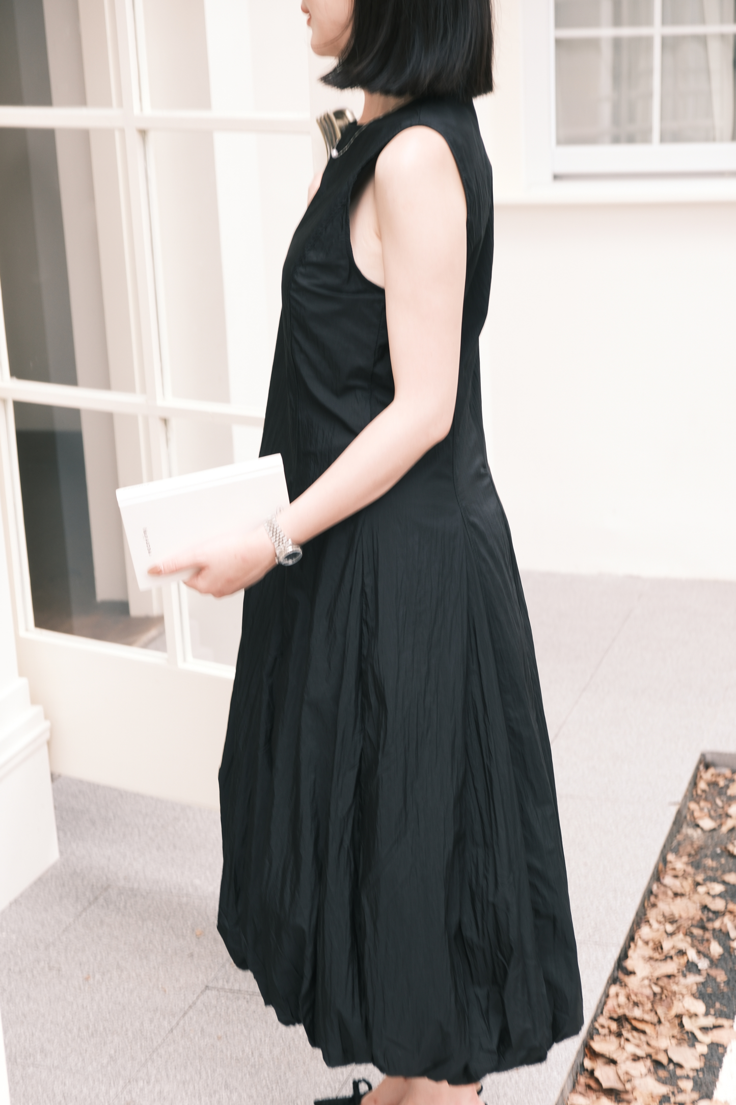 Amélie Cloud Hem Midi Dress in Black