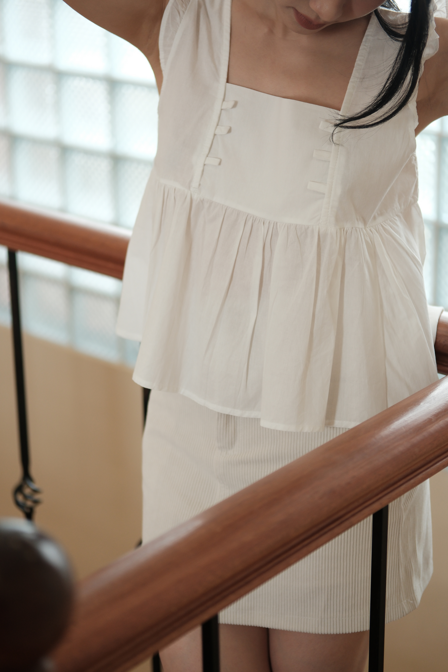 Léa Ribbon-Back Vest in White