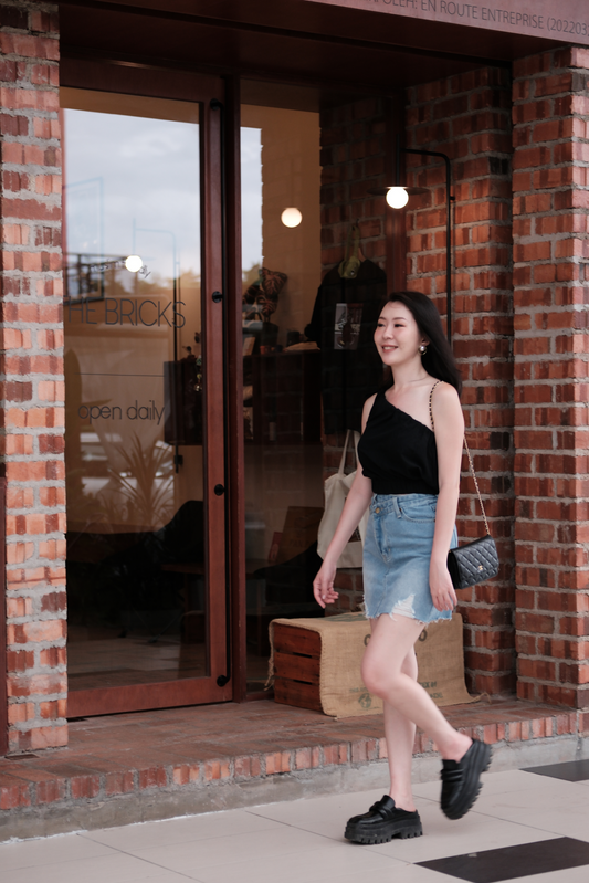 Sasha One-Shoulder Bow Crop Top in Black