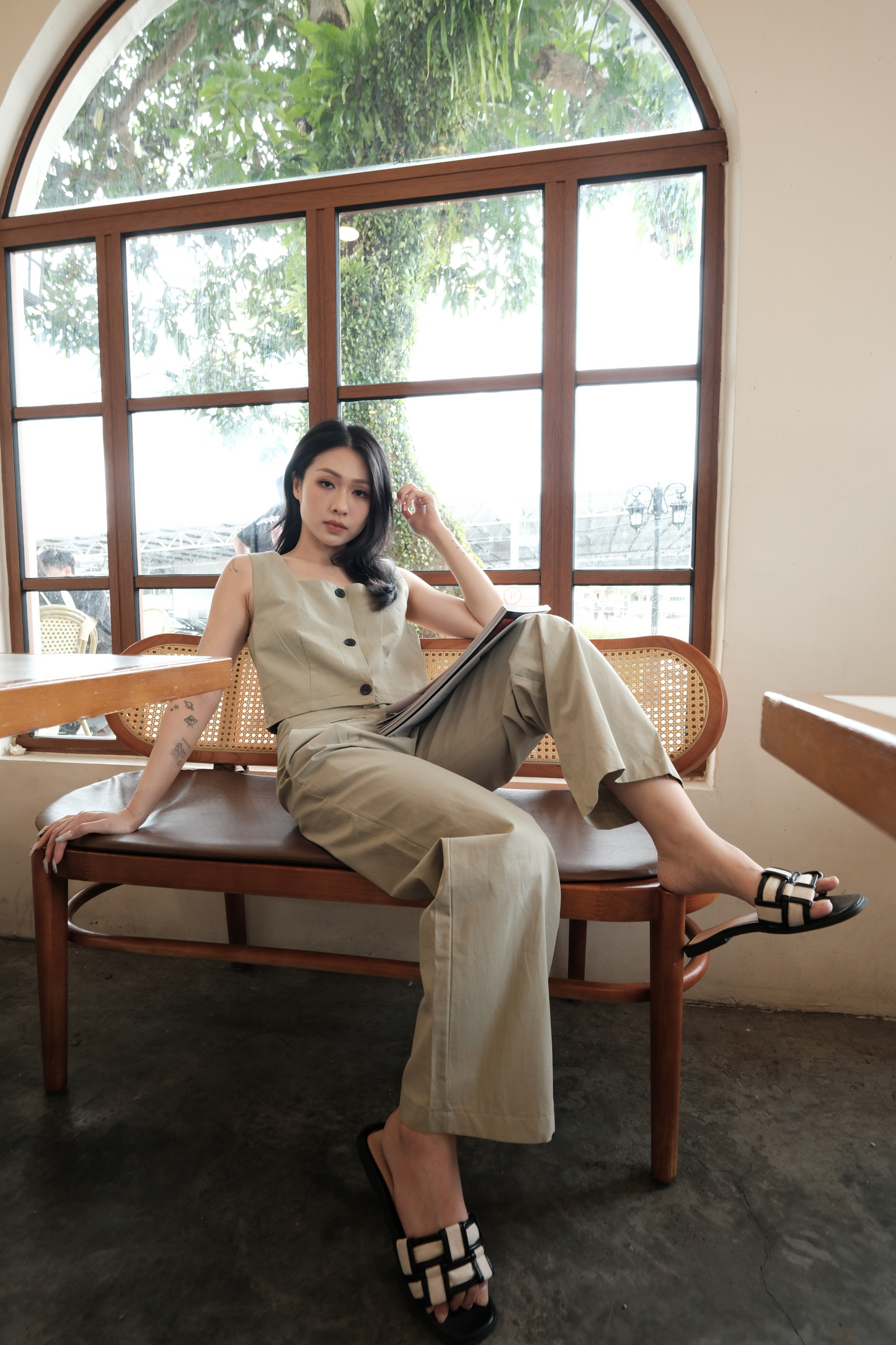 Colette Wide-Leg High-Waisted Trousers in Light Green