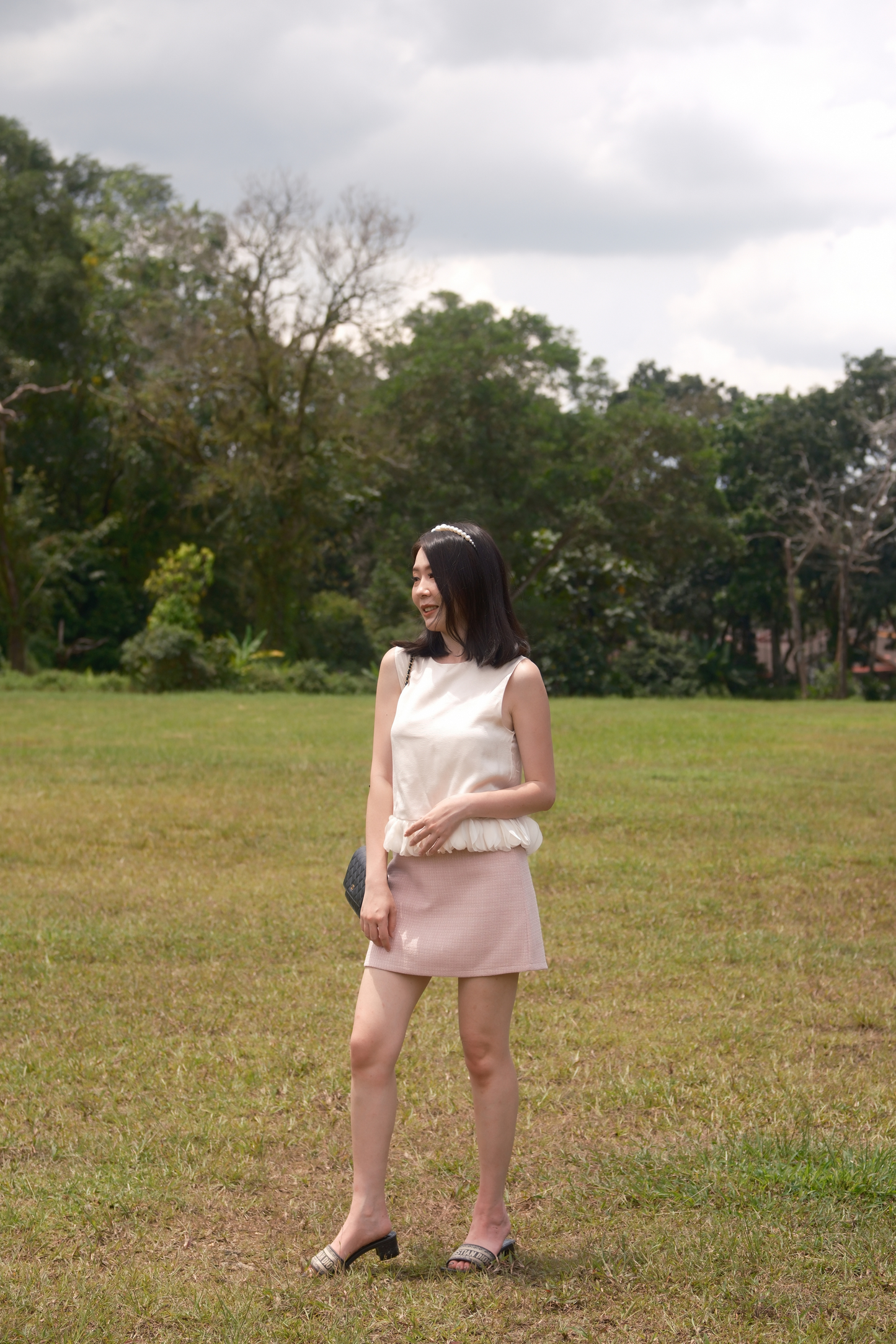 Léa Ruffle Hem Top in Beige