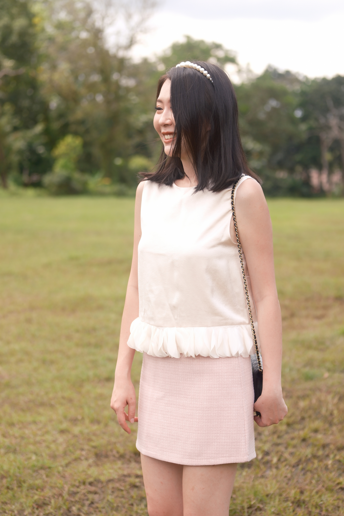 Léa Ruffle Hem Top in Beige