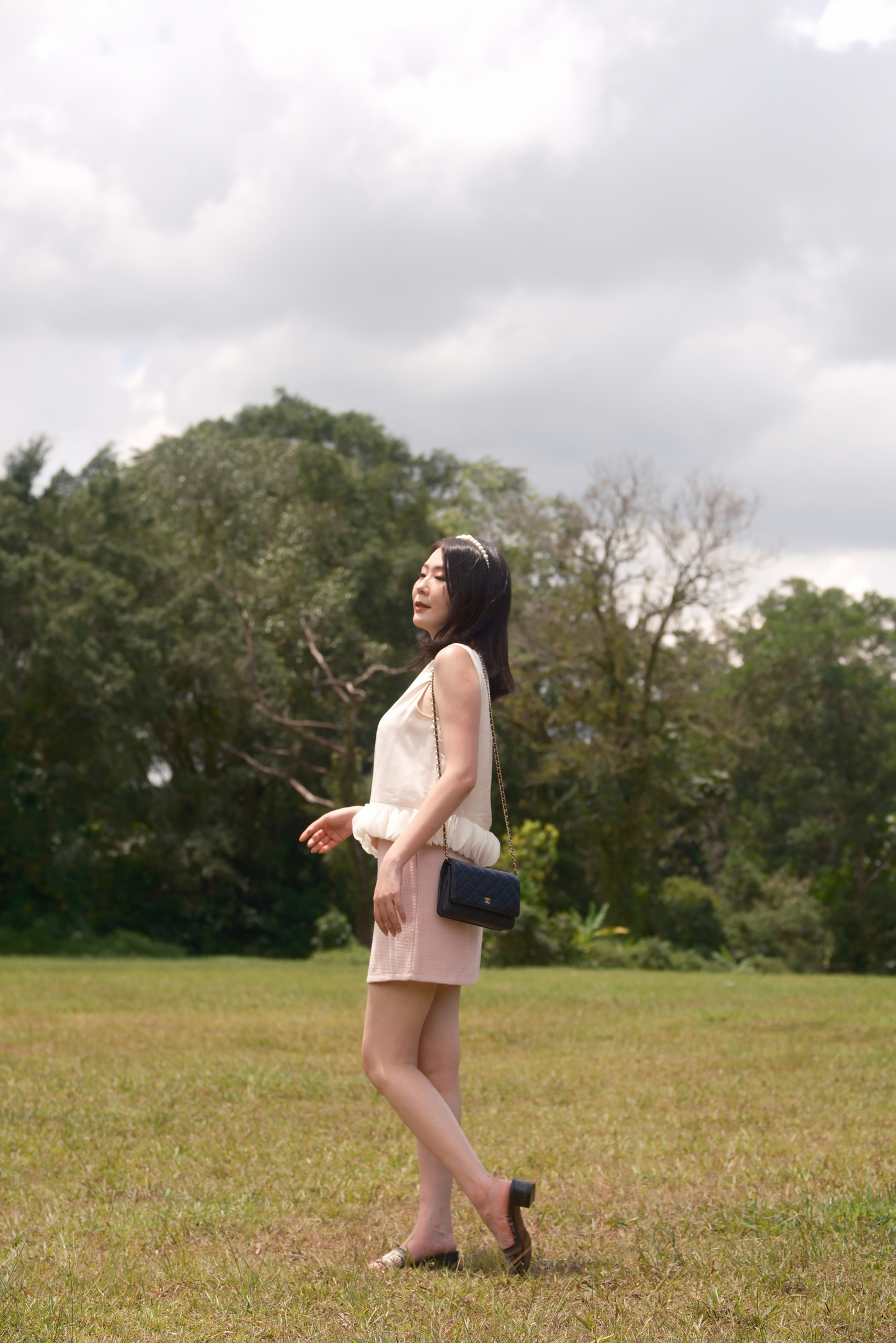 Léa Ruffle Hem Top in Beige