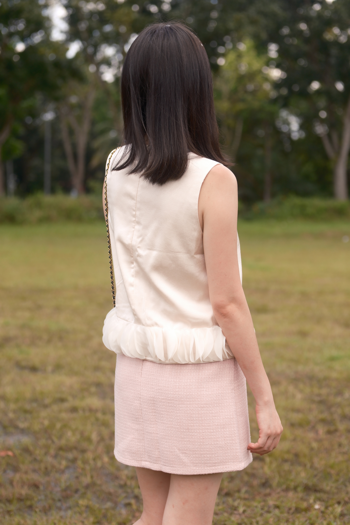 Léa Ruffle Hem Top in Beige