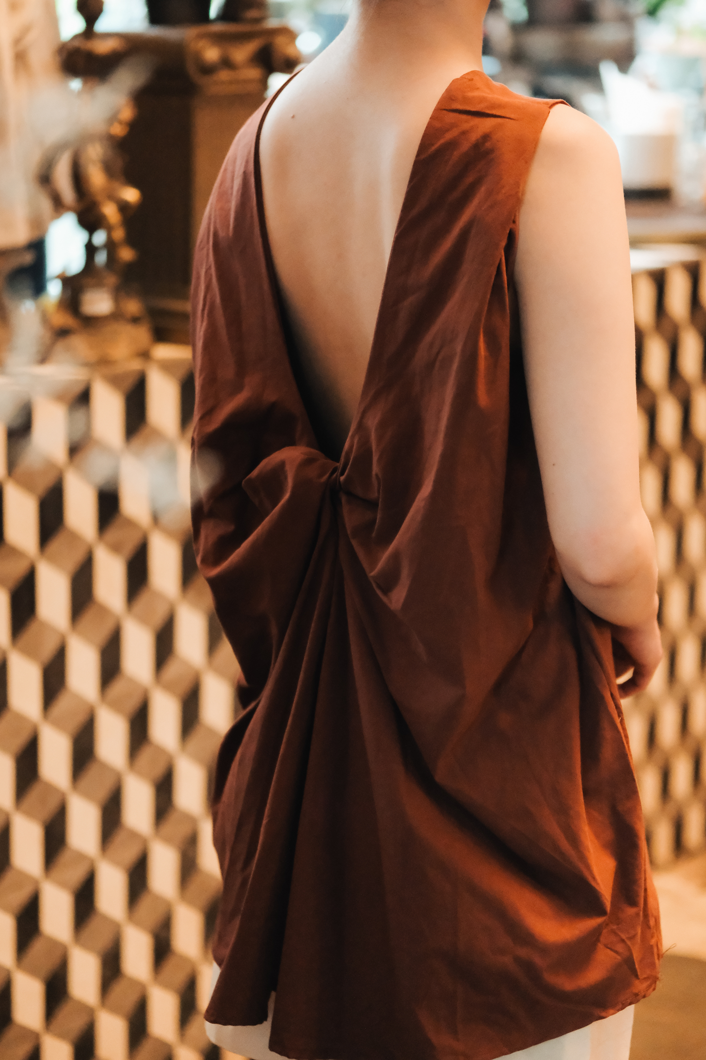 Inès Draped Back Knot Top in Coffee