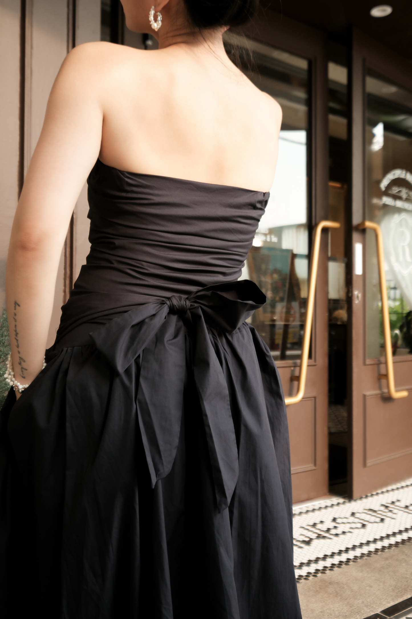 Céline Pure Bow Gown in Dark Blue
