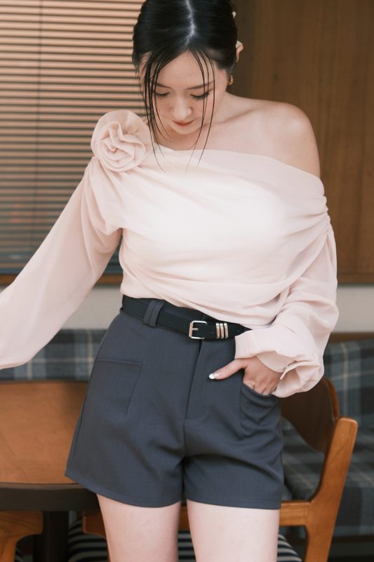 Élise Tailored Flare Shorts