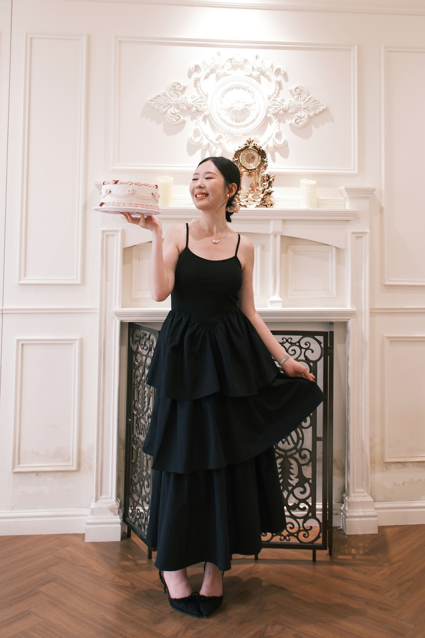 Vivienne Tiered V-Neck Maxi Dress in Black