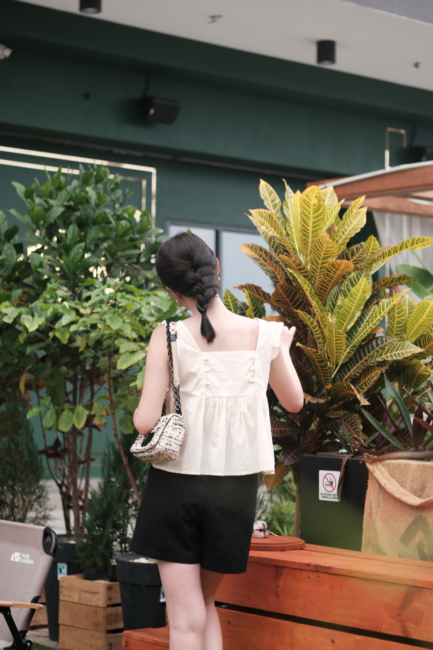 Léa Ribbon-Back Vest in Beige