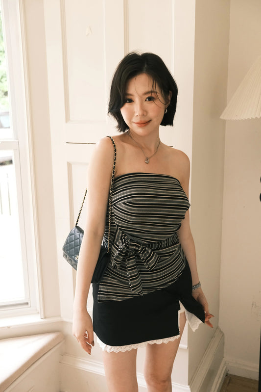 Ribbon Lace-Trim Mini Skirt in Black