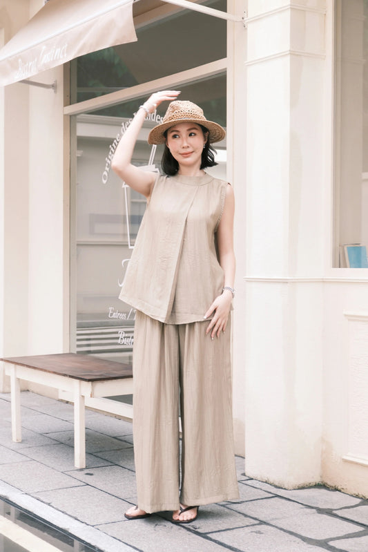 Noéline Relaxed Co-Ord Set in Khaki