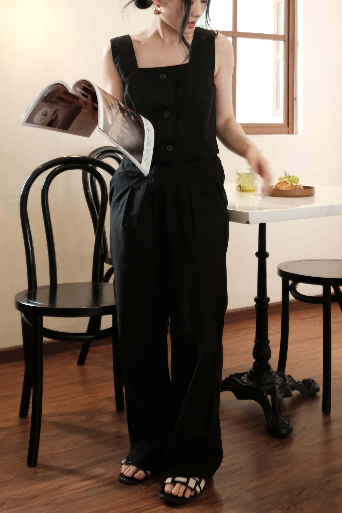 Colette Wide-Leg High-Waisted Trousers in Black