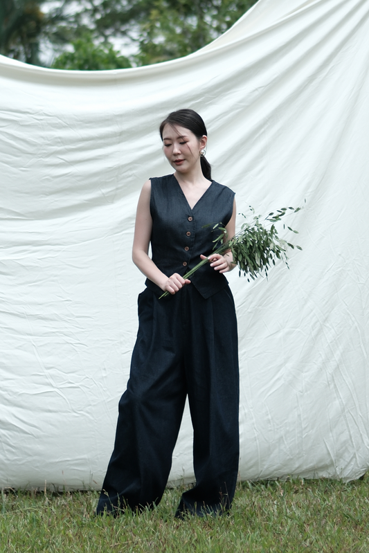 Olivia Straight-Leg Trousers in Dark Blue