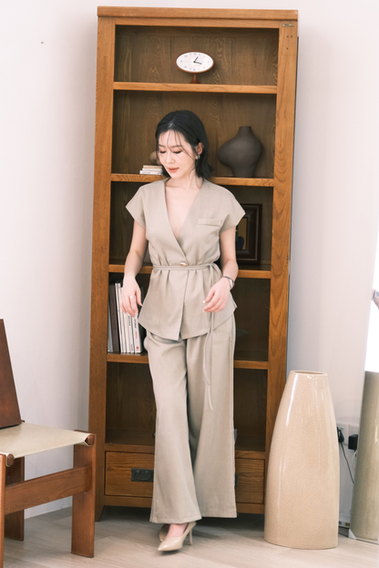 Solène Minimal Tailored Set