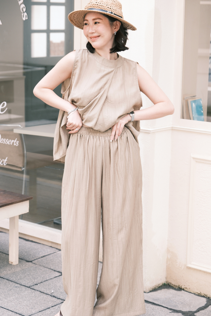 Noéline Relaxed Co-Ord Set in Khaki