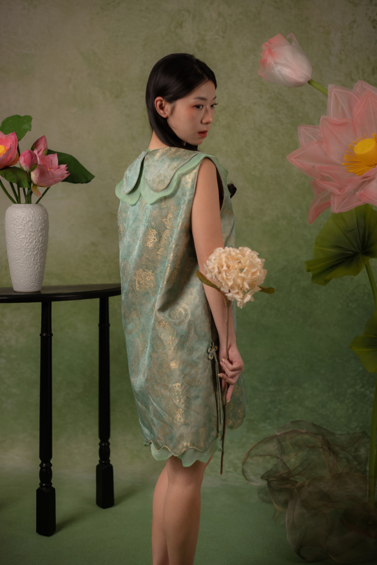 Elara Lotus Cheongsam Dress in Mint Sage