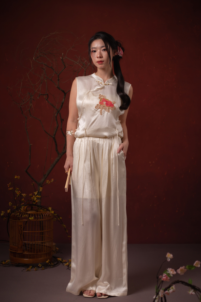 Selene Emblem Cheongsam Top & Pants Set in Ivory