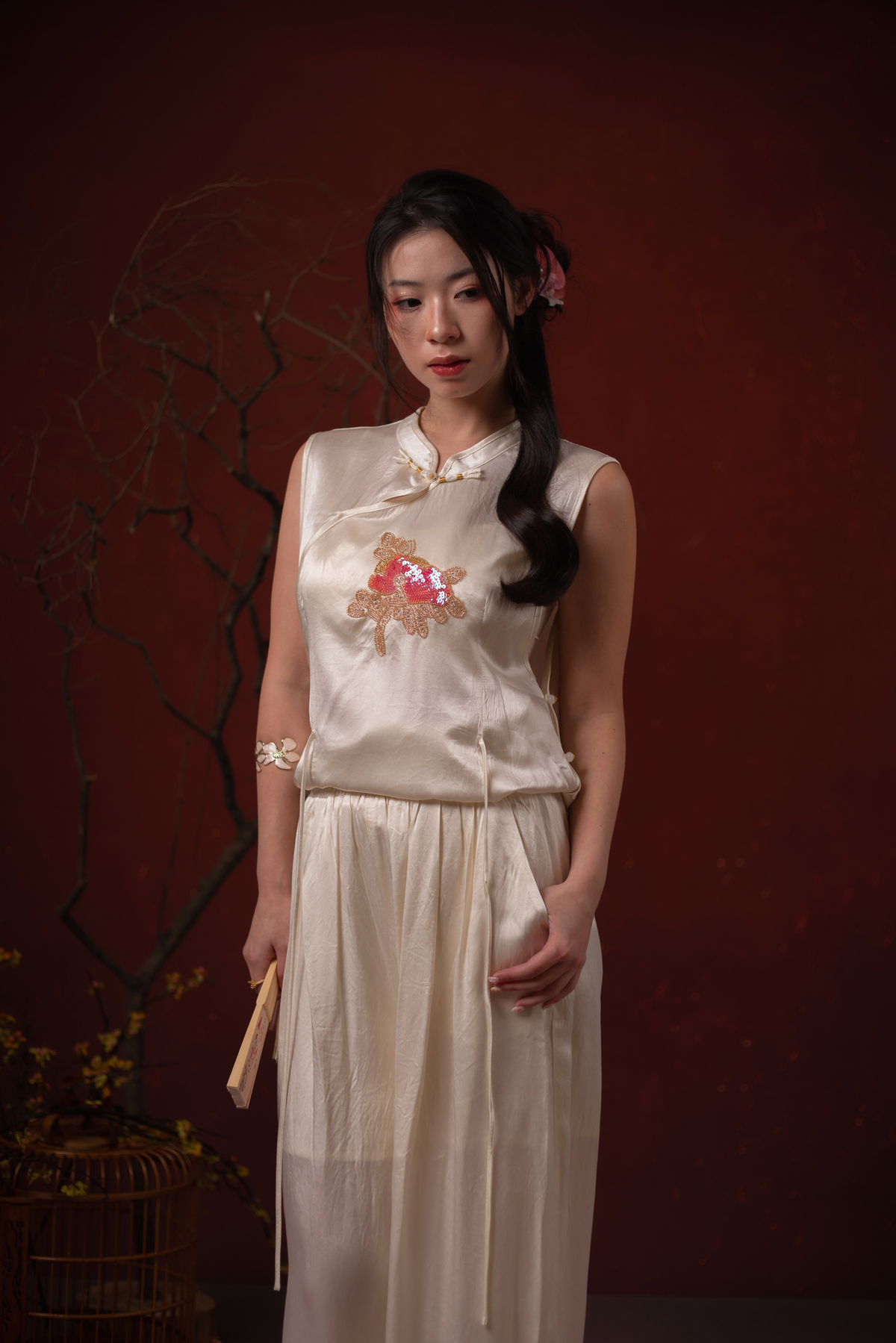 Selene Emblem Cheongsam Top & Pants Set in Ivory