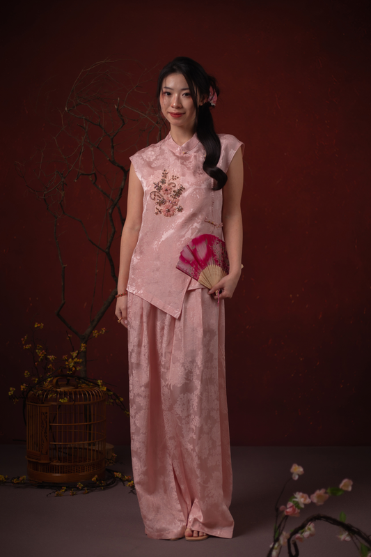 Sabine Emblem Cheongsam Top & Pants Set in Blush Pink