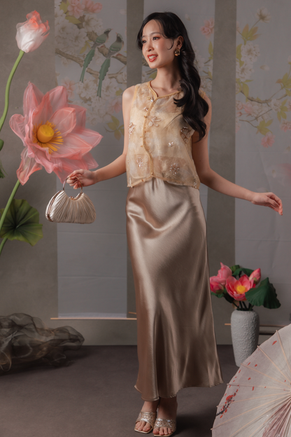 Ivy Dusk Satin Skirt in Champagne