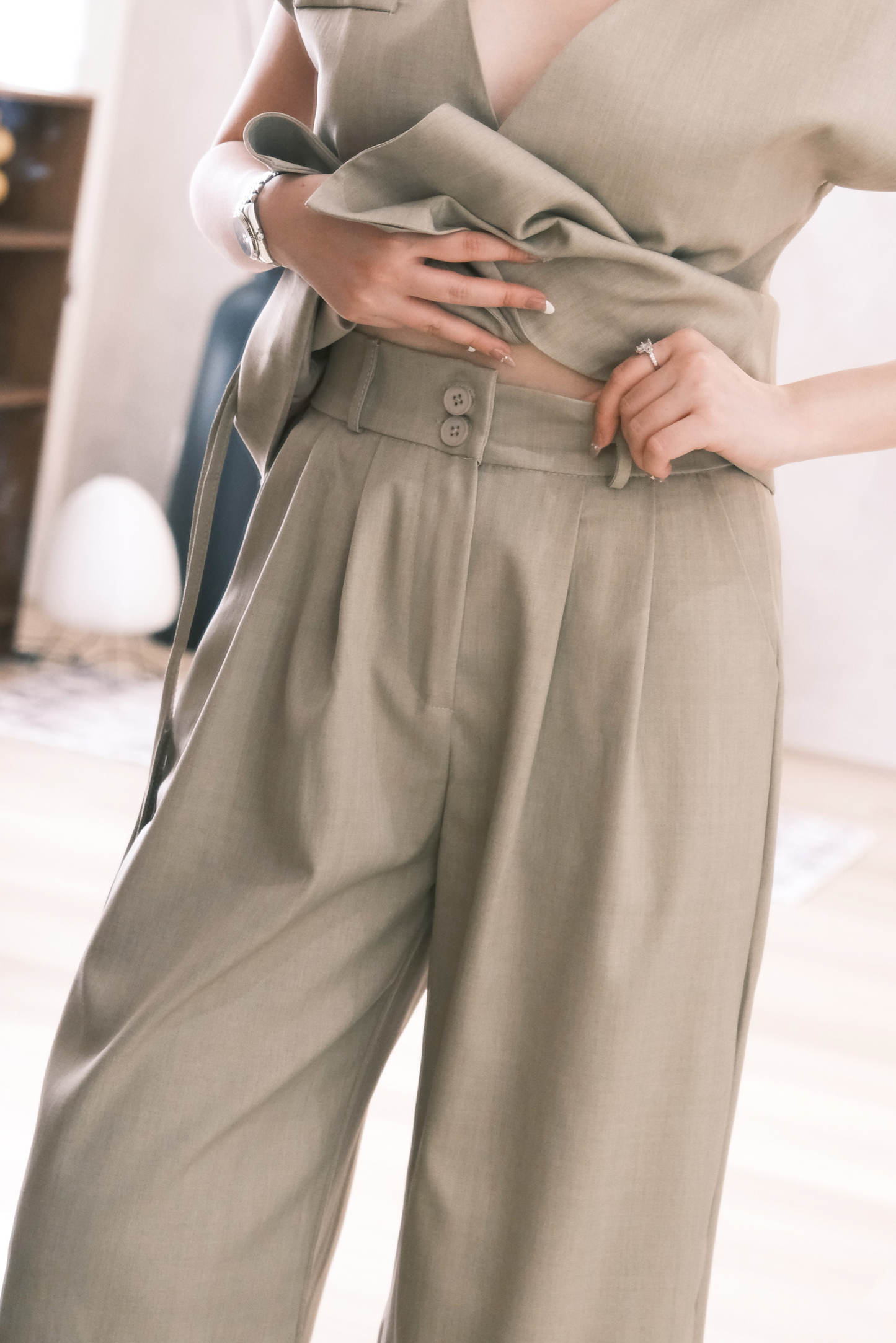 Solène Minimal Tailored Set