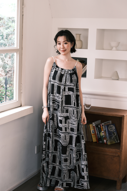 Monet Abstract Maxi Dress in Black