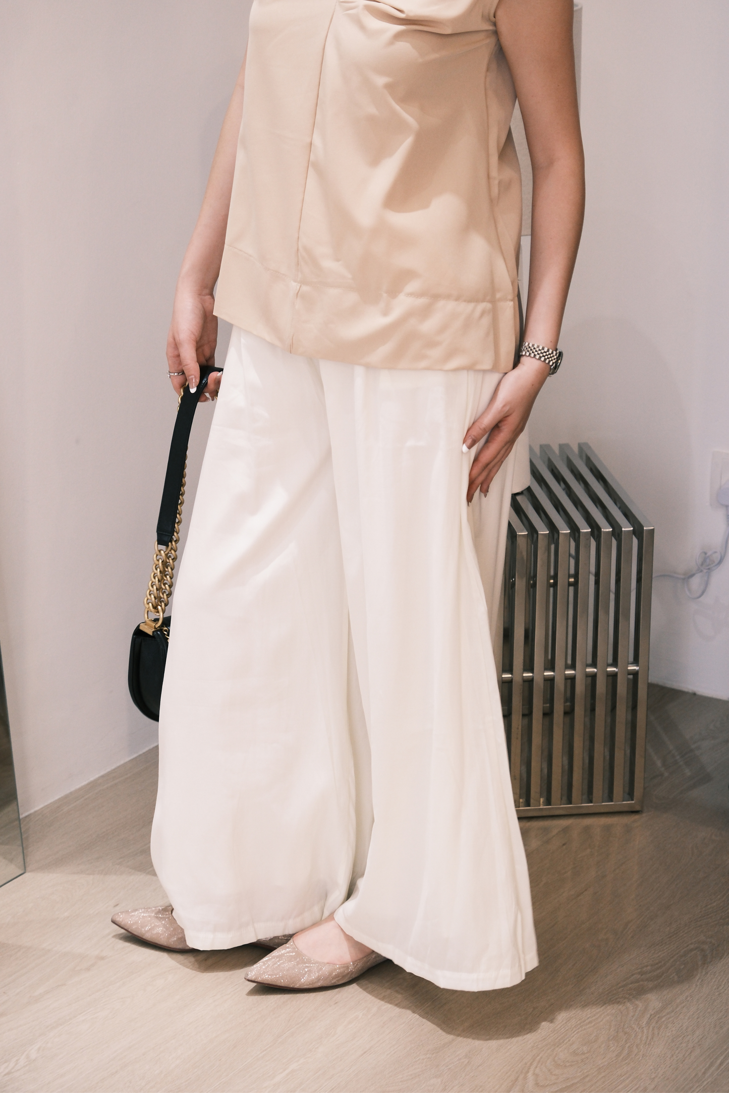 Elara Flowy Wide-Leg Pants