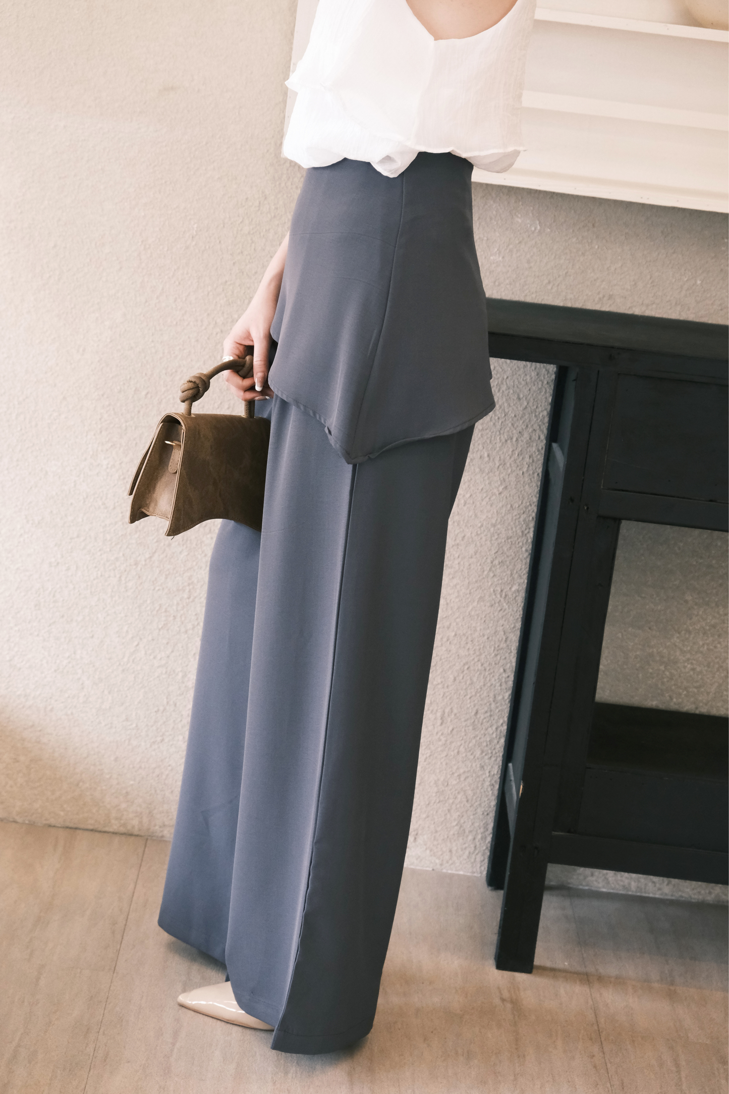 Sloane Wide-Leg Pants in Grey
