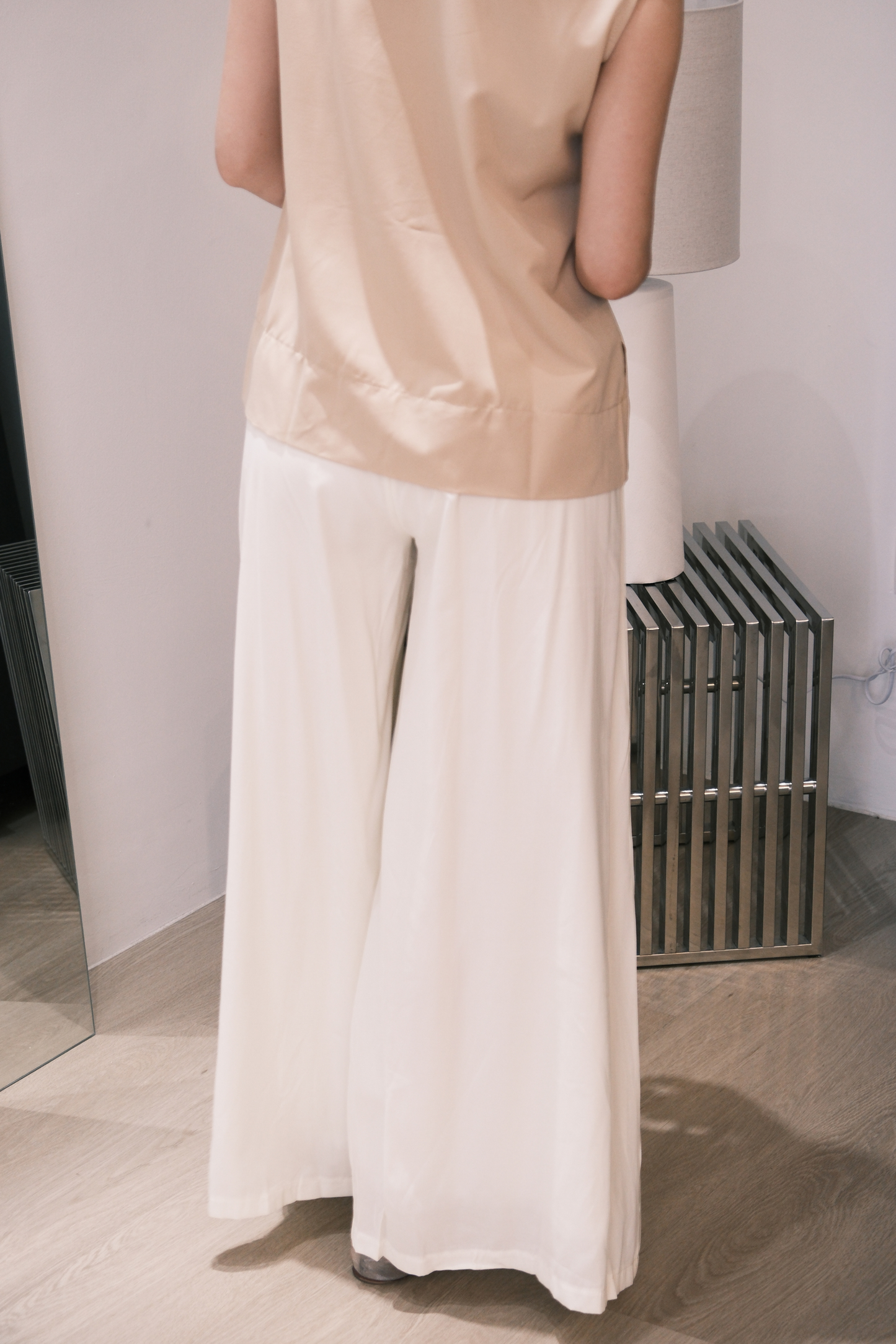 Elara Flowy Wide-Leg Pants