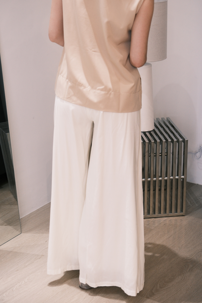 Elara Flowy Wide-Leg Pants