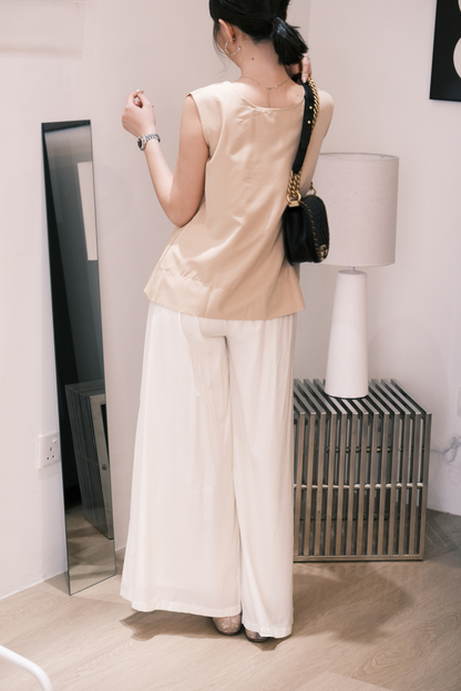 Elara Flowy Wide-Leg Pants