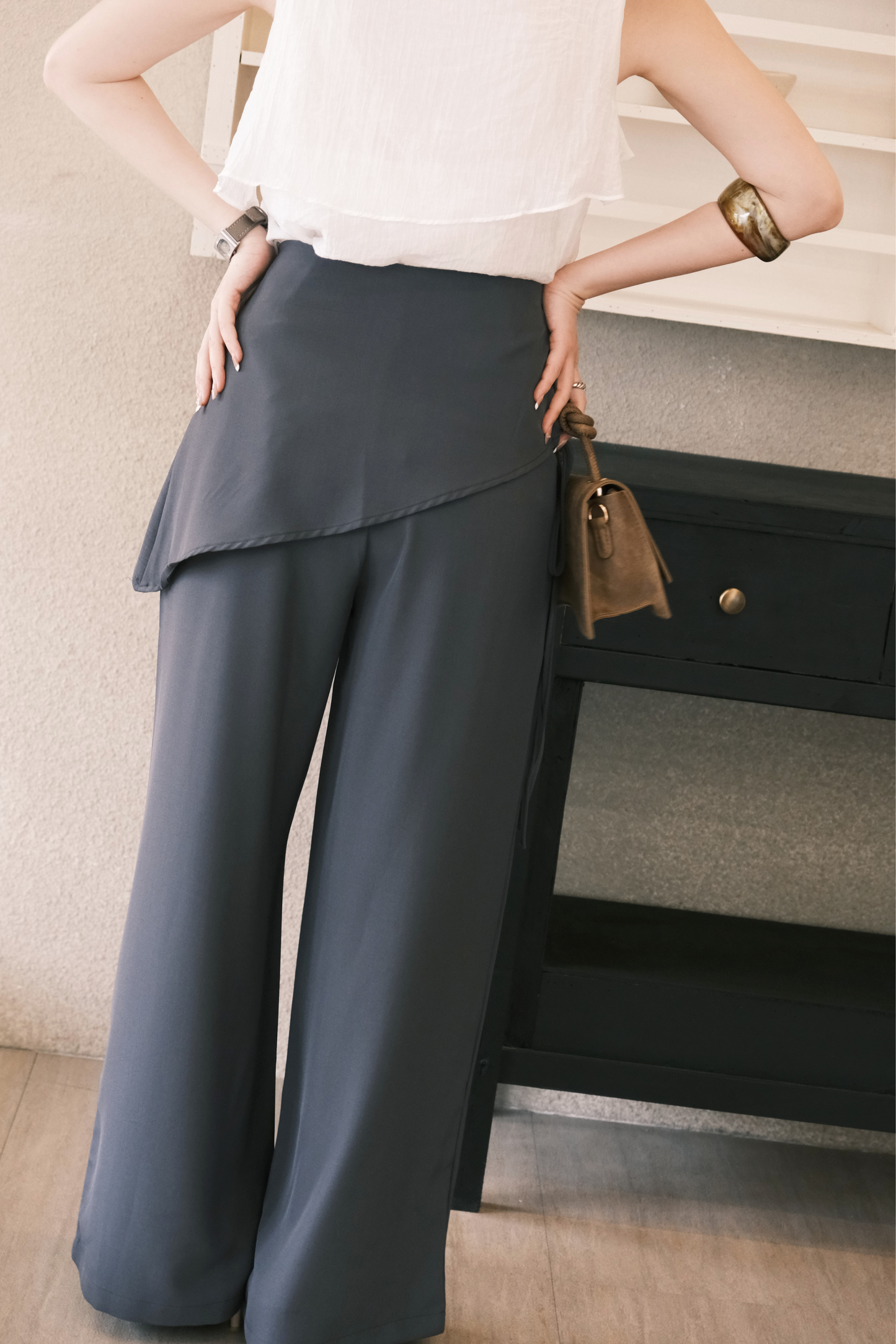 Sloane Wide-Leg Pants in Grey