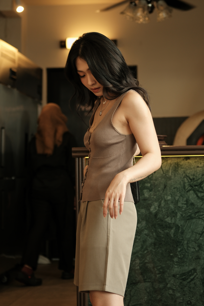 Élise Knit Button Tank in Khaki