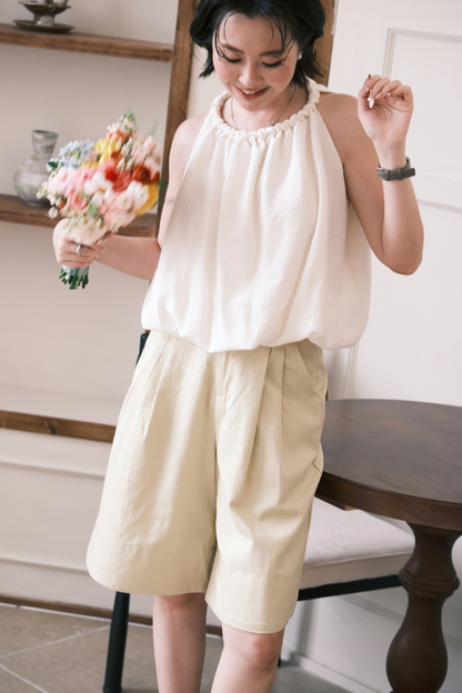 Aurelia Bermuda Shorts in Yellow