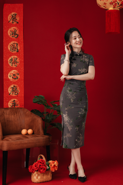 Élise Velvet-Bloom Cheongsam Dress