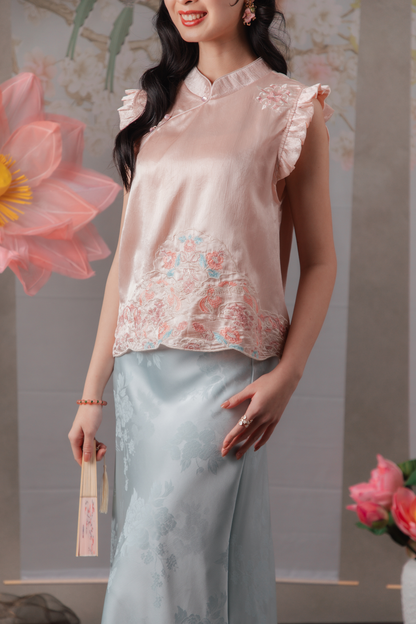 Lucile Embroidered Cheongsam Top in Pink
