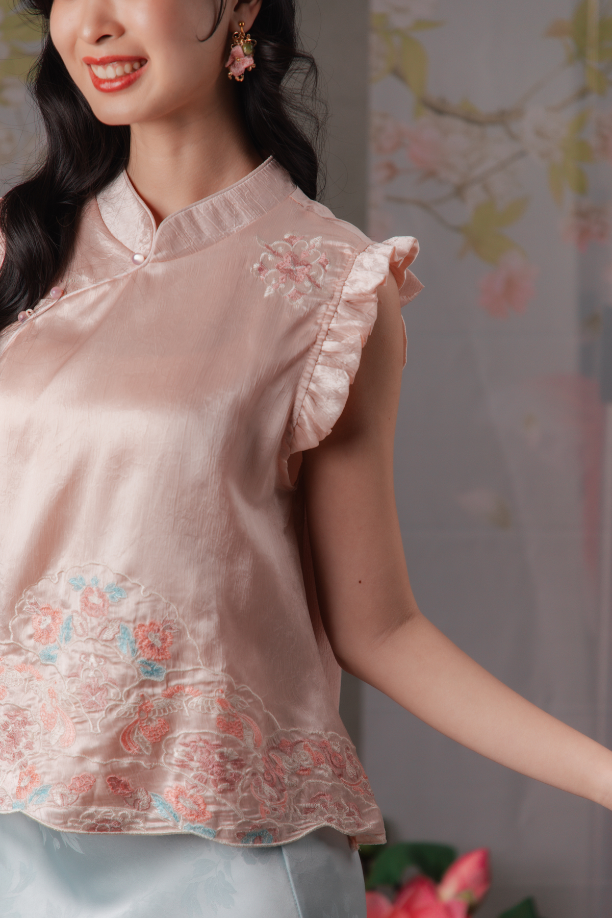 Lucile Embroidered Cheongsam Top in Pink