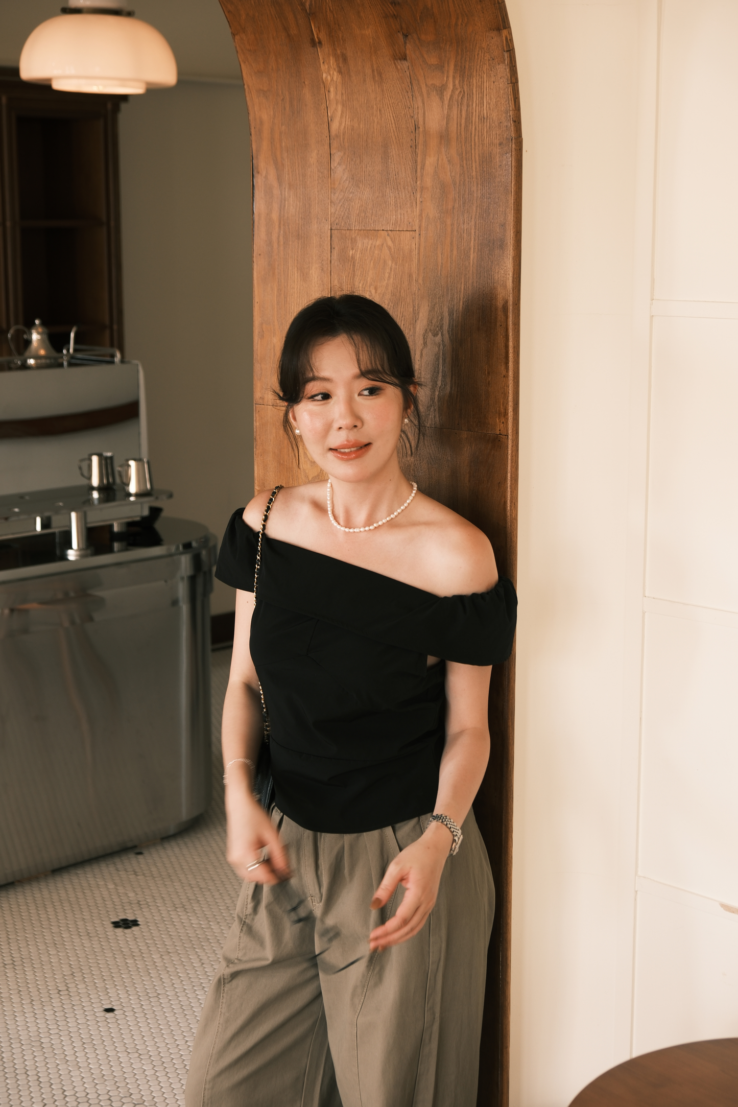 Léonie Off-Shoulder Folded Top in Black