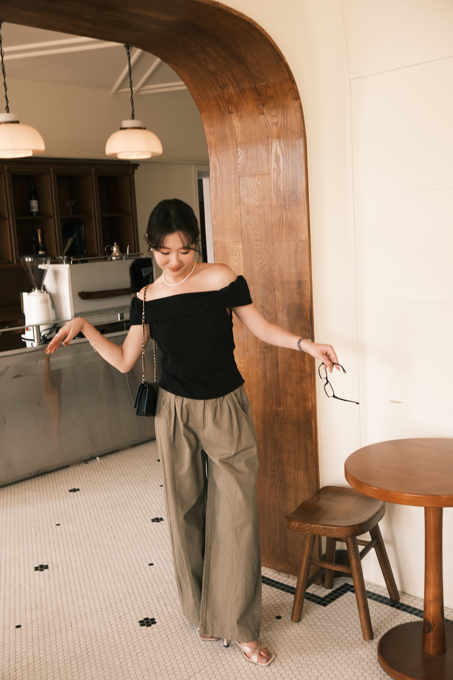 Léonie Off-Shoulder Folded Top in Black