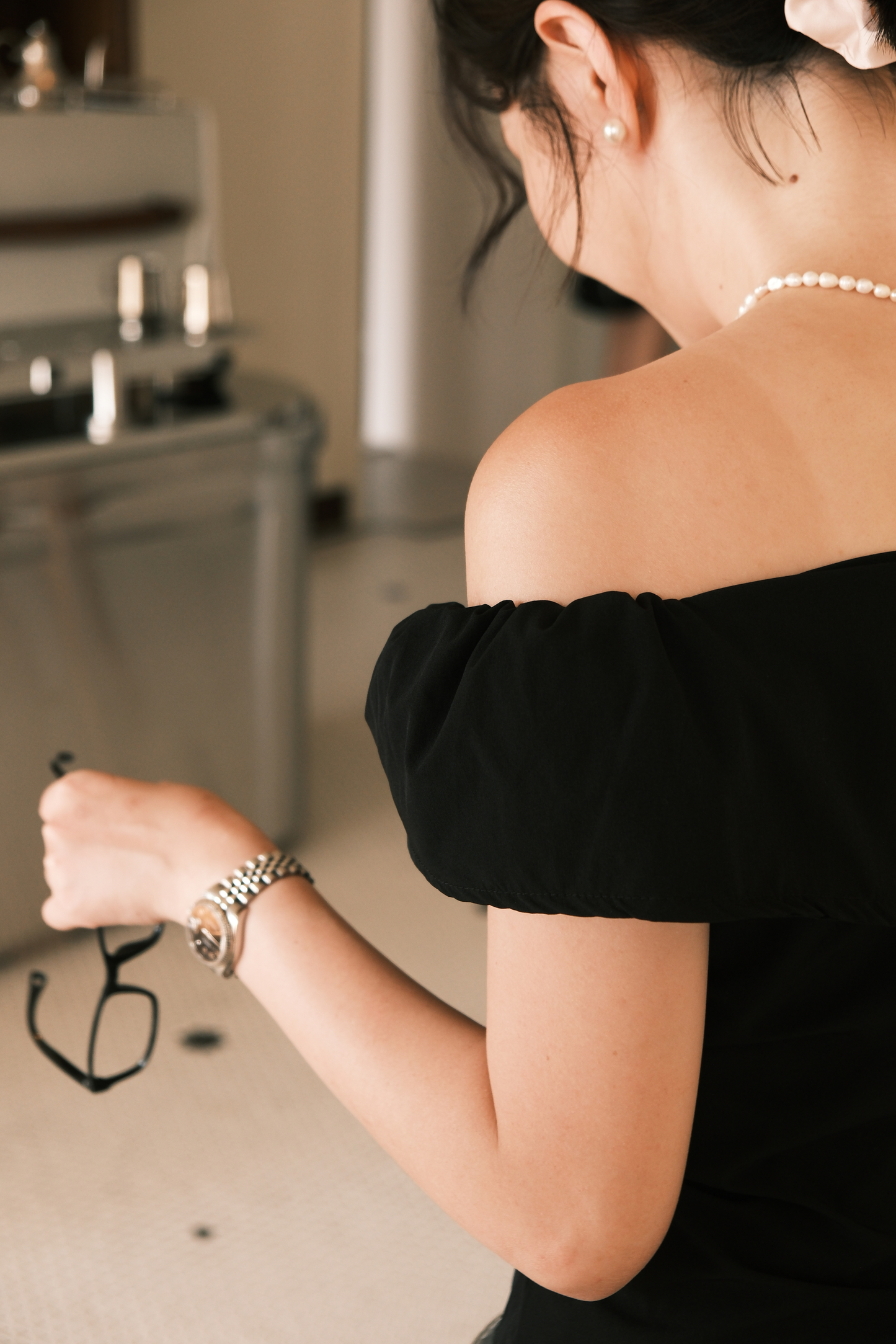 Léonie Off-Shoulder Folded Top in Black