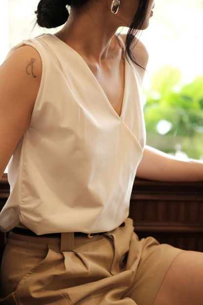 Noémie Asymmetric Strap Vest in White