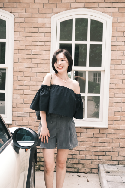 Odette Off-Shoulder Flare Sleeve Top in Black