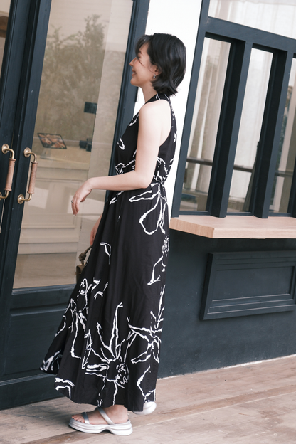 Noir Fleur Halter Maxi Dress in Black