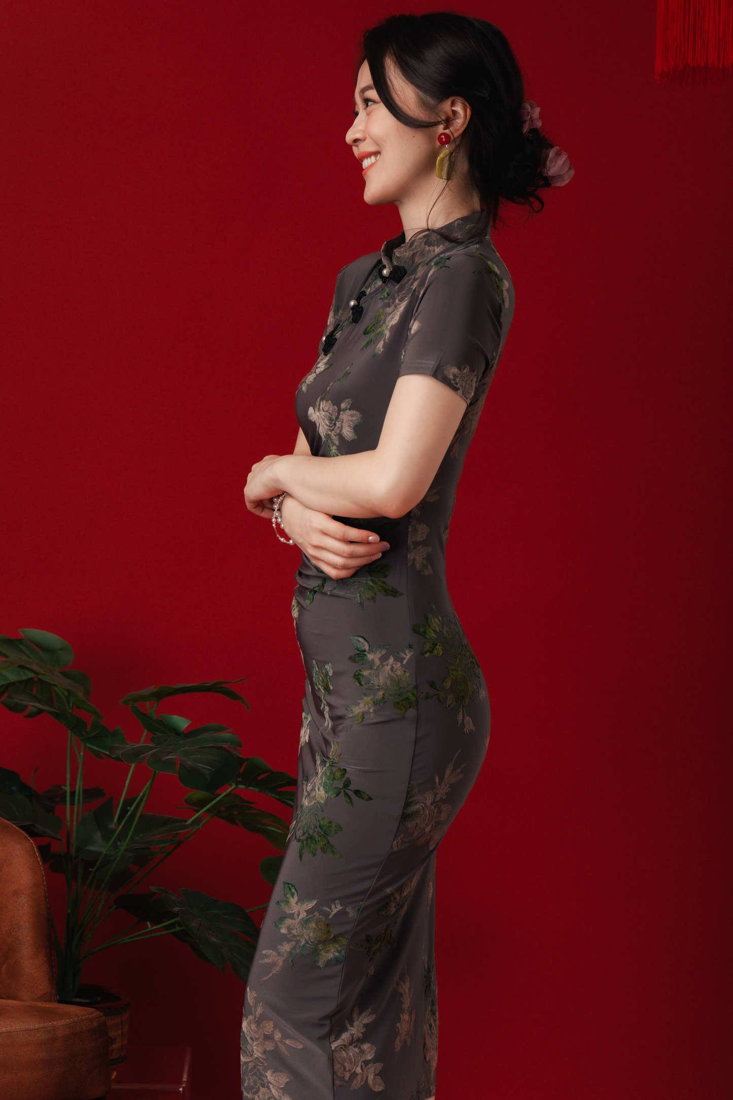 Élise Velvet-Bloom Cheongsam Dress